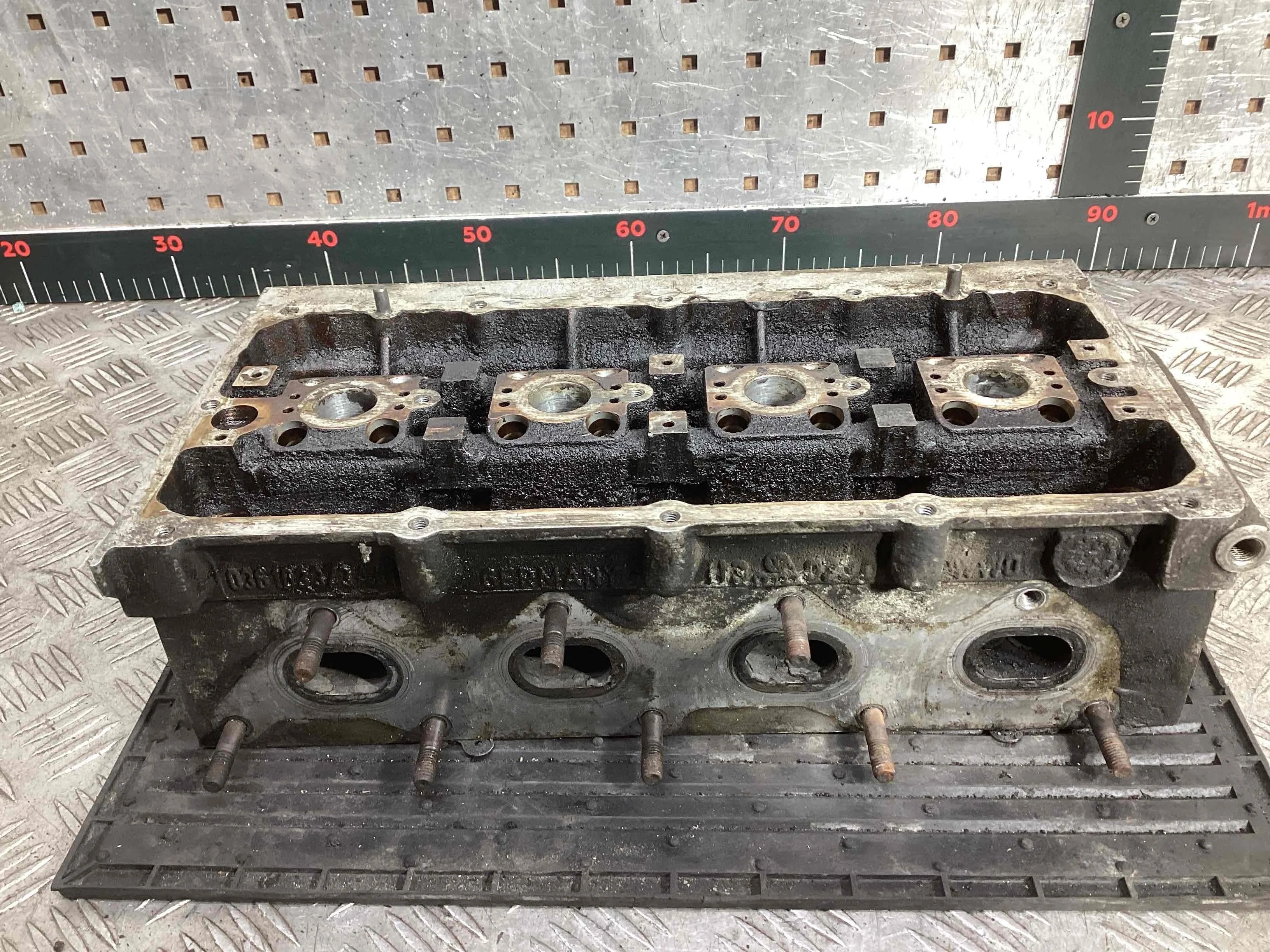 Головка блока цилиндров Skoda Fabia Fabia I (6Y) 1999-2004 2002 1,4 Бензин МКПП Хэтчбек.