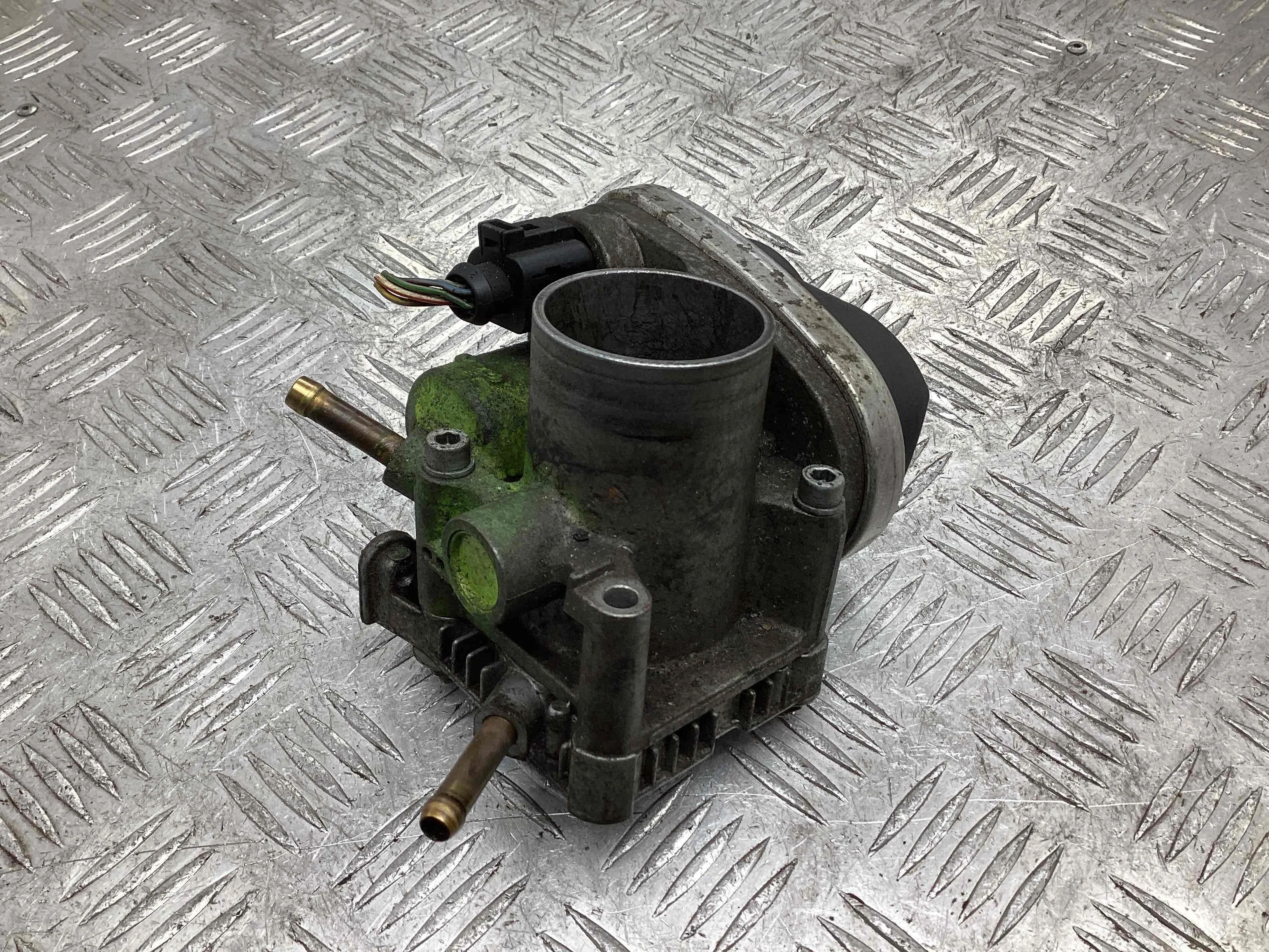 Заслонка дроссельная Volkswagen Golf Golf IV (1J) 1997-2004 2002 1,4 Бензин МКПП 5ст. Хэтчбек 5дв.