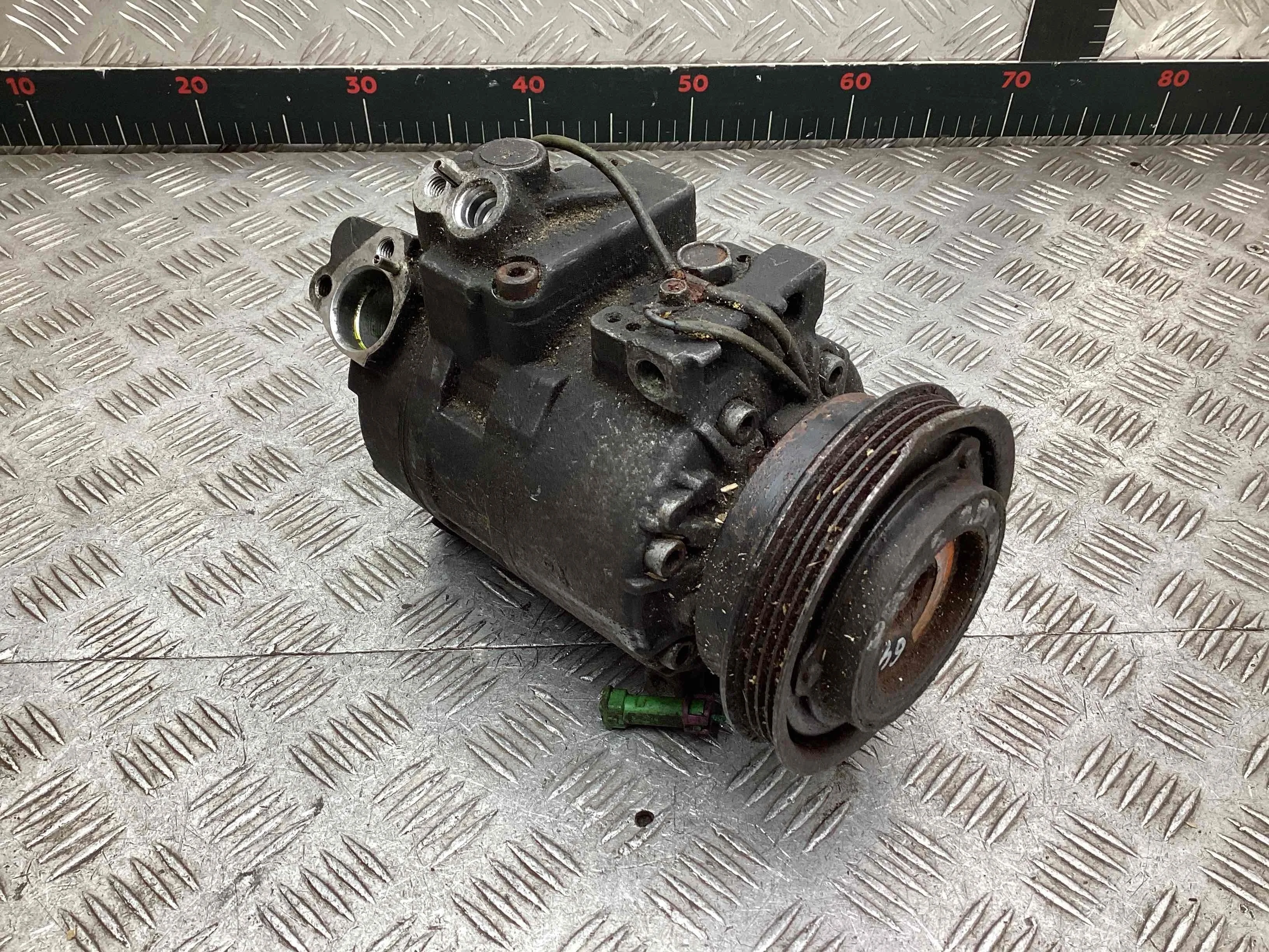 Компрессор кондиционера Volkswagen Passat Passat B5 (3B) 1996-2000 1998 2,5 Дизель