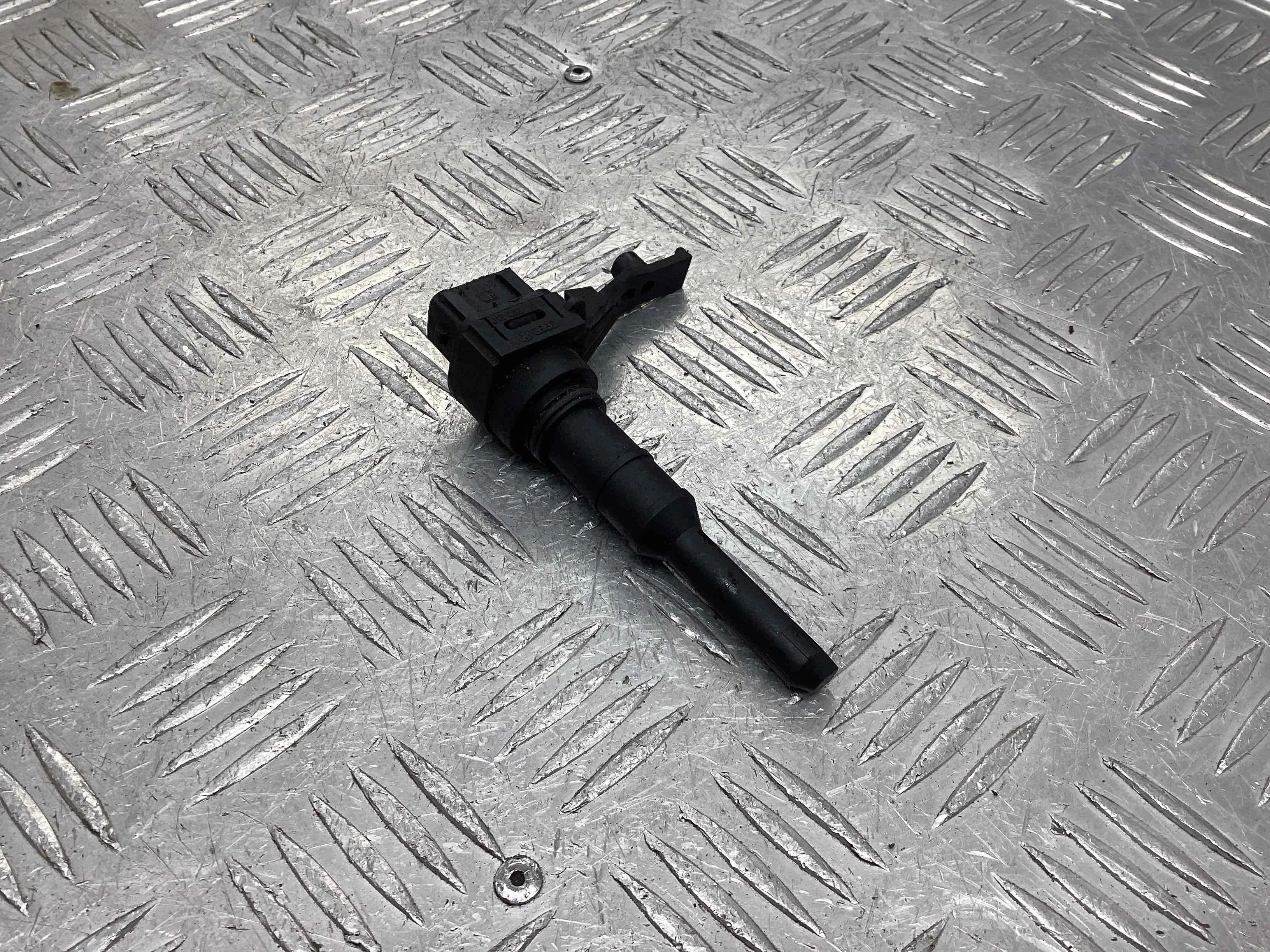 Датчик скорости Audi 80 80 B4 (8C) 1991-1995 1993 2,0 Бензин МКПП 5ст. Седан.