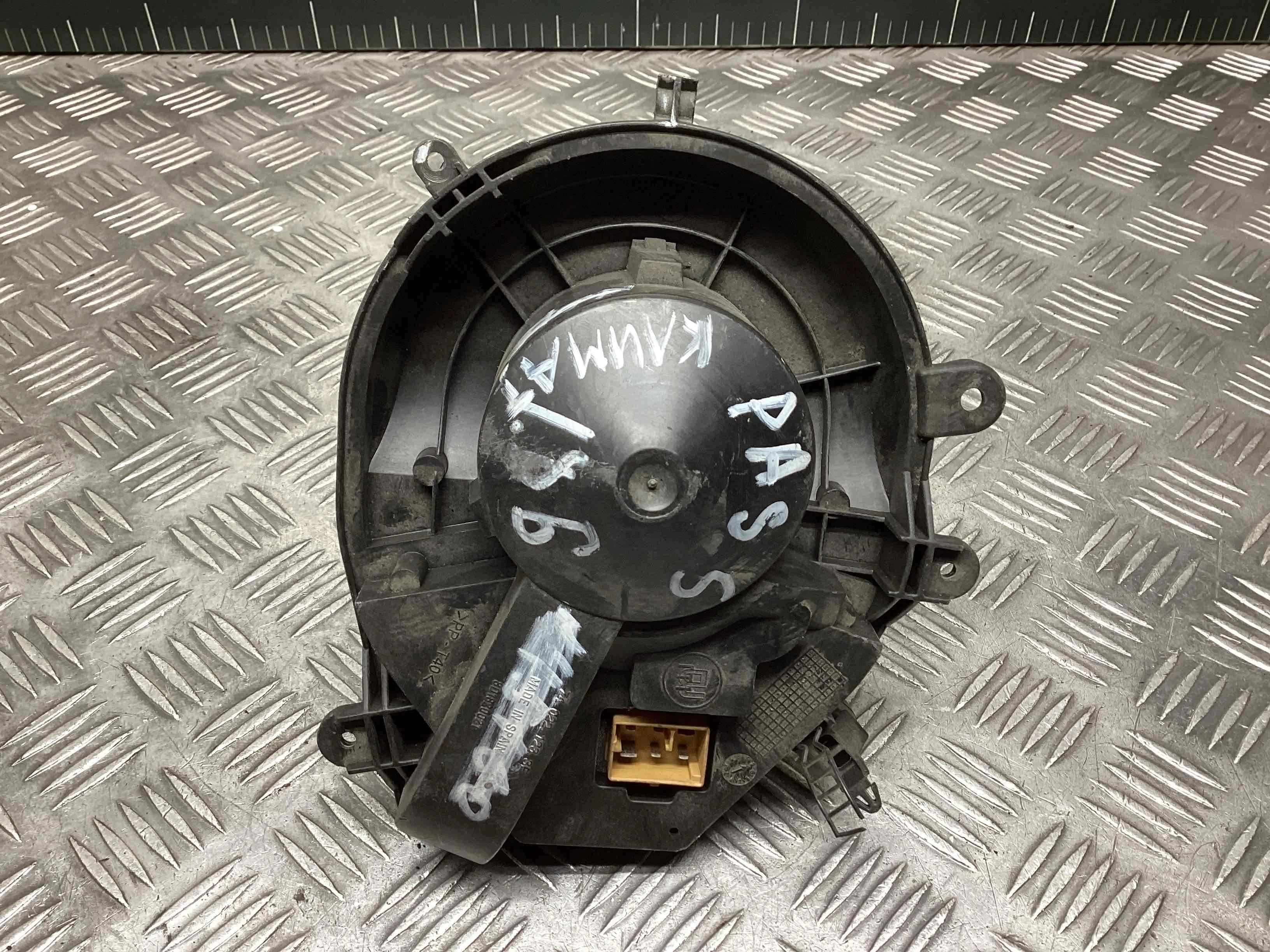 Моторчик печки Audi A4 A4 B5 (8D) 1994-1999 1997 1,9 Дизель МКПП Универсал.