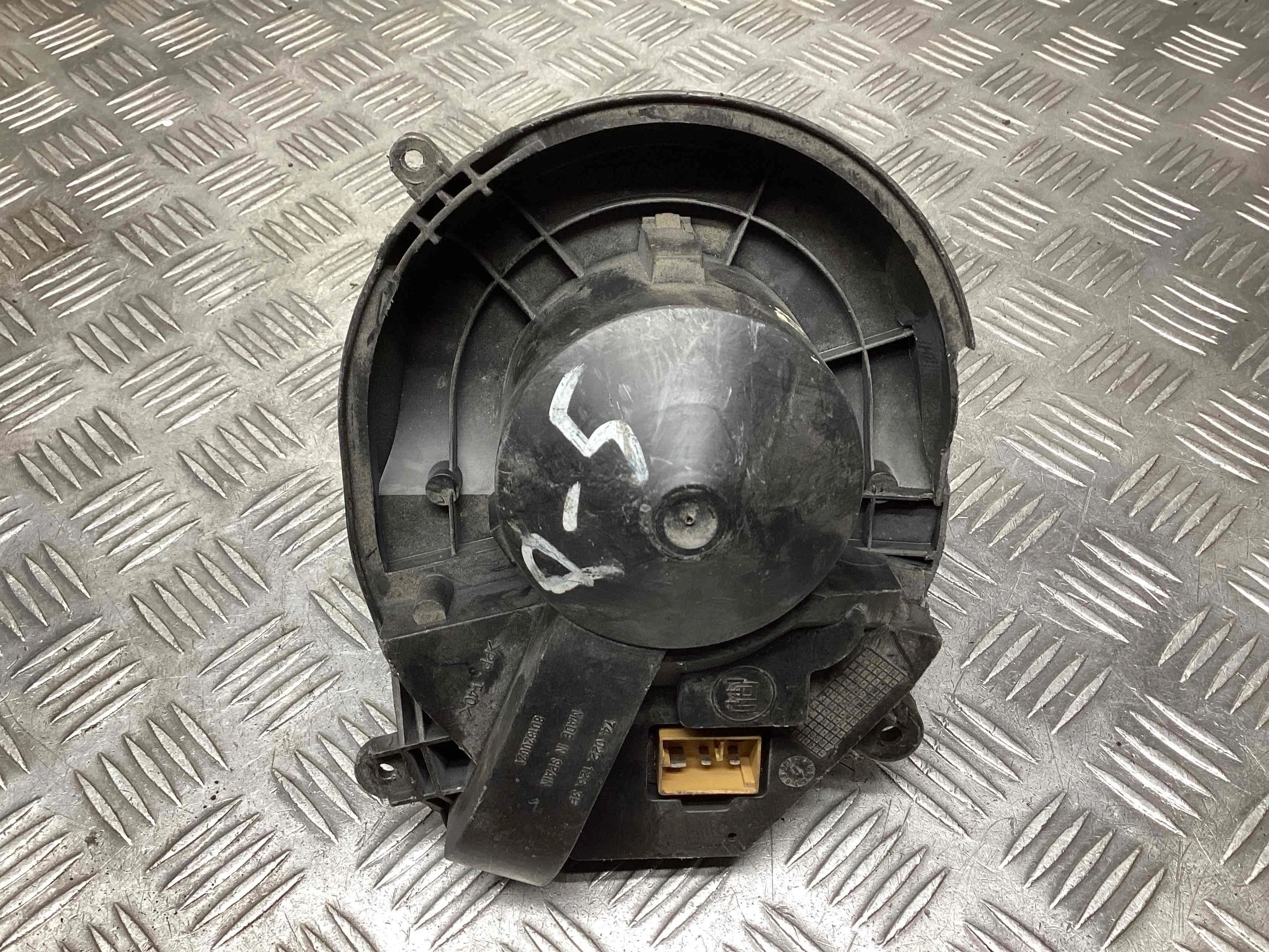 Моторчик печки Audi A4 A4 B5 (8D) 1994-1999 1997 1,6 Бензин МКПП Седан.