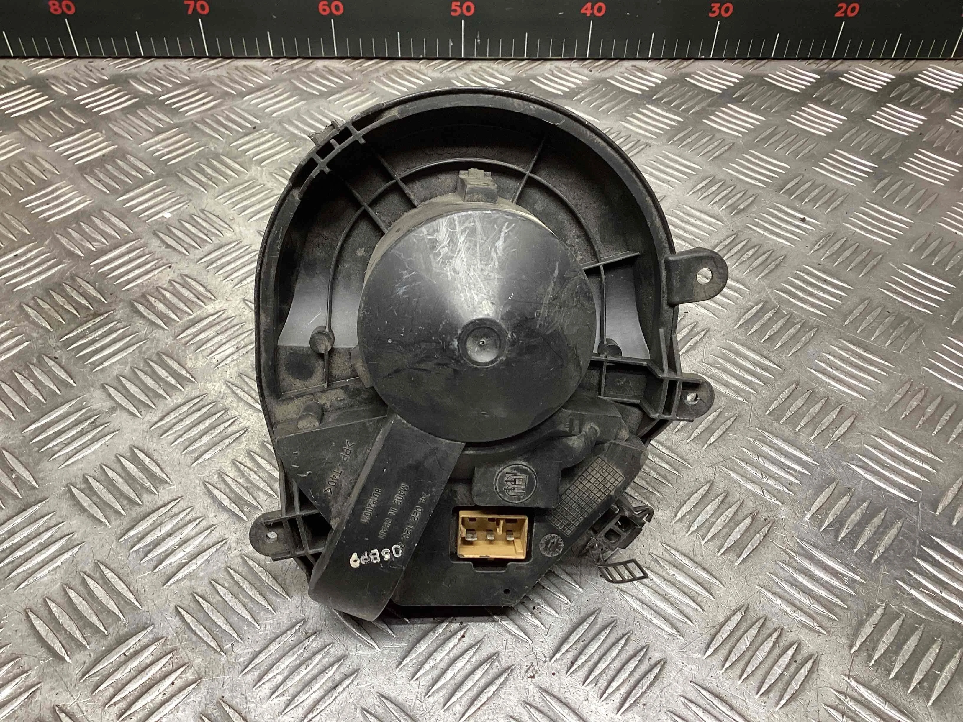 Моторчик печки Audi A4 A4 B5 (8D) 1994-1999 1997 1,6 Бензин МКПП Седан.