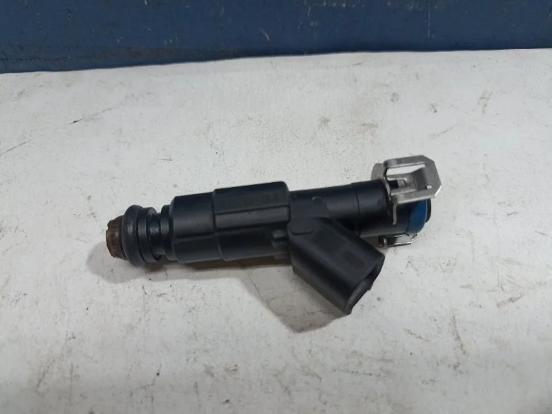 Форсунка топливная Ford Focus 2 2008 1149958 1.8 QQDB