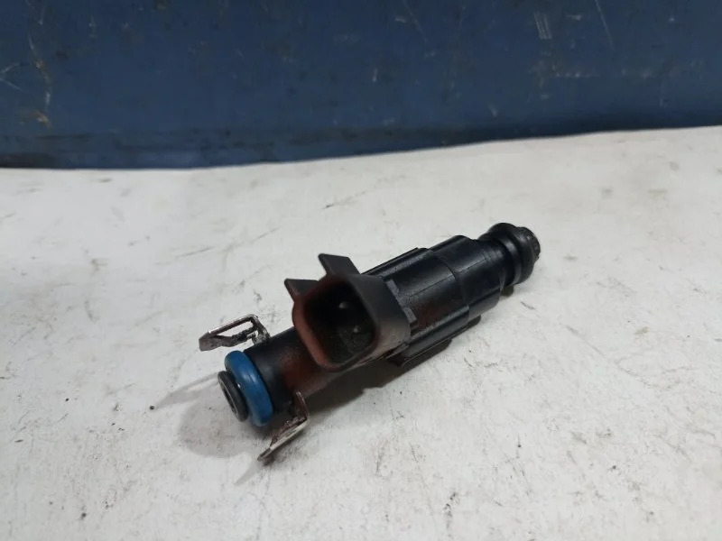 Форсунка топливная Ford Focus 2 2008 1149958 1.8 QQDB