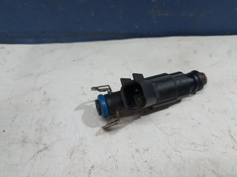 Форсунка топливная Ford Focus 2 2008 1149958 1.8 QQDB