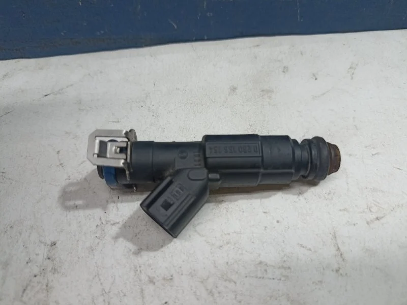 Форсунка топливная Ford Focus 2 2008 1149958 1.8 QQDB