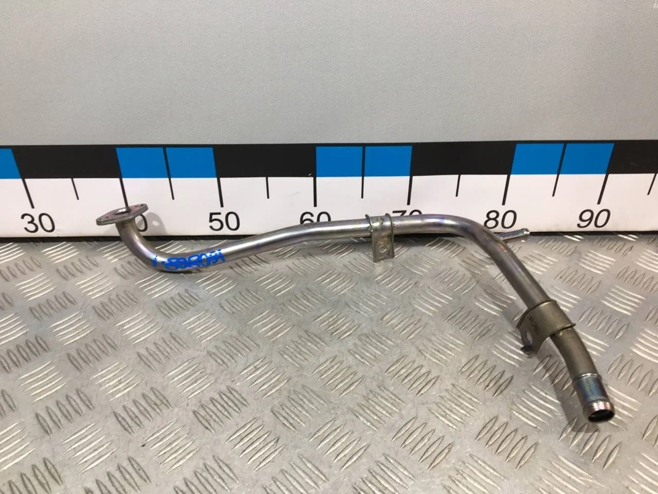 [Б/У] Трубка охлажд. жидкости металлическая [Код: 00613248 ]