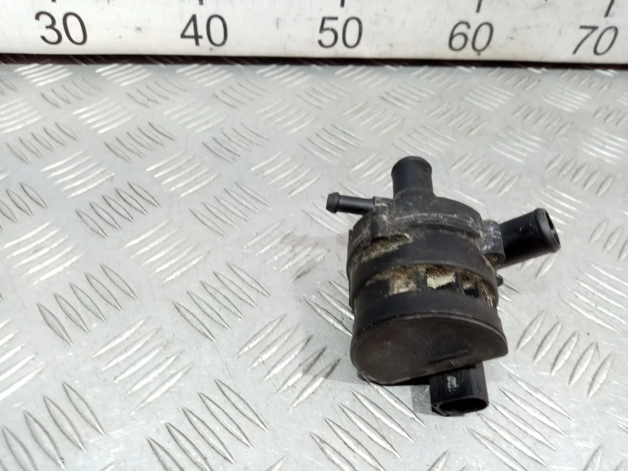 [Б/У] Насос (помпа) системы охлаждения Mercedes [Код: 00611839 ]