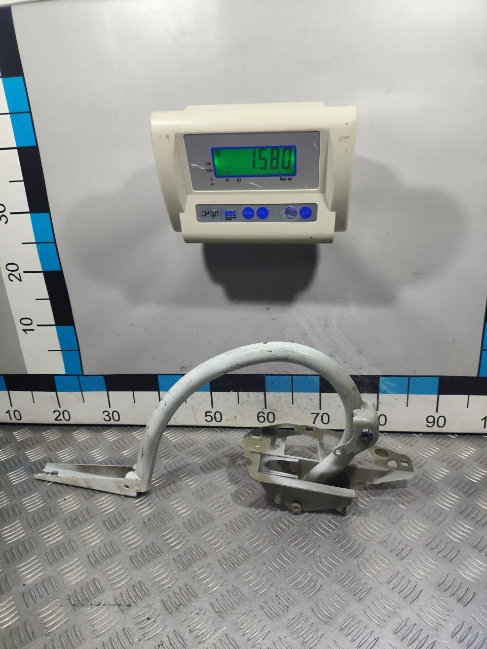 [Б/У] Петля крышки багажника левая [Код: 00610965 ]