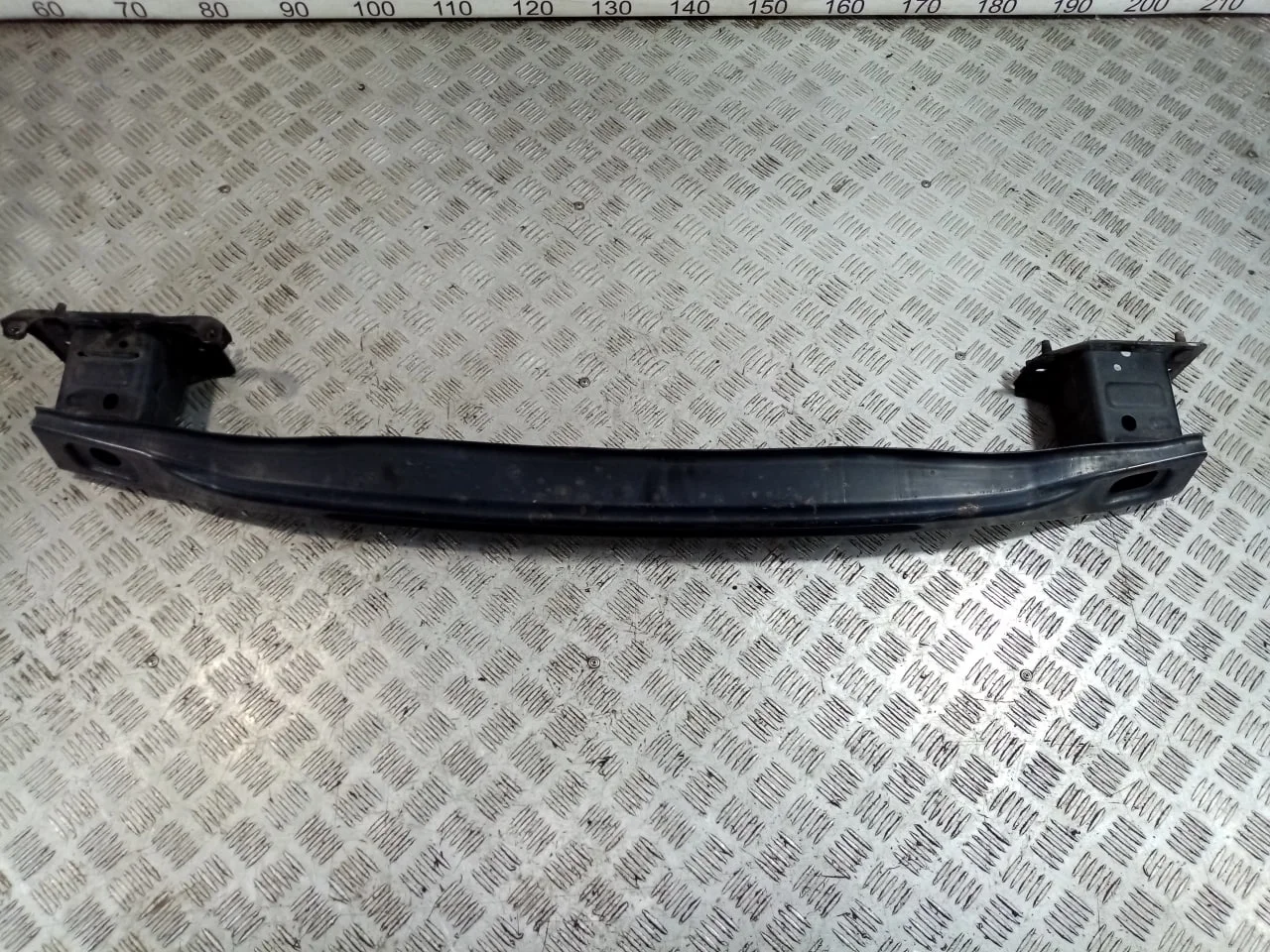 [Б/У] Усилитель заднего бампера Mercedes [Код: 00610921 ]