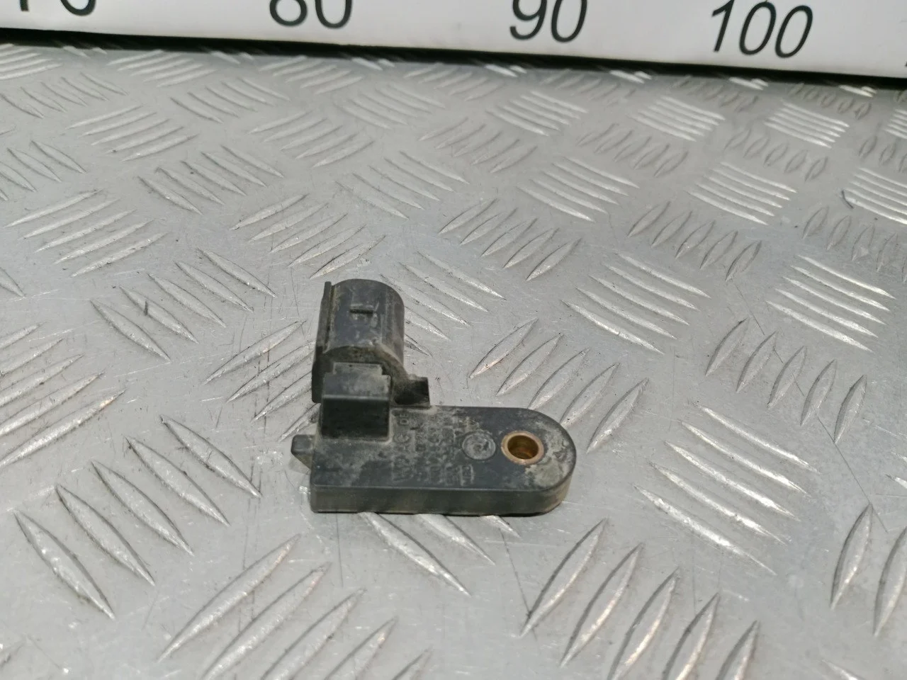 [Б/У] Датчик включения стоп сигнала [Код: 00613737 ]