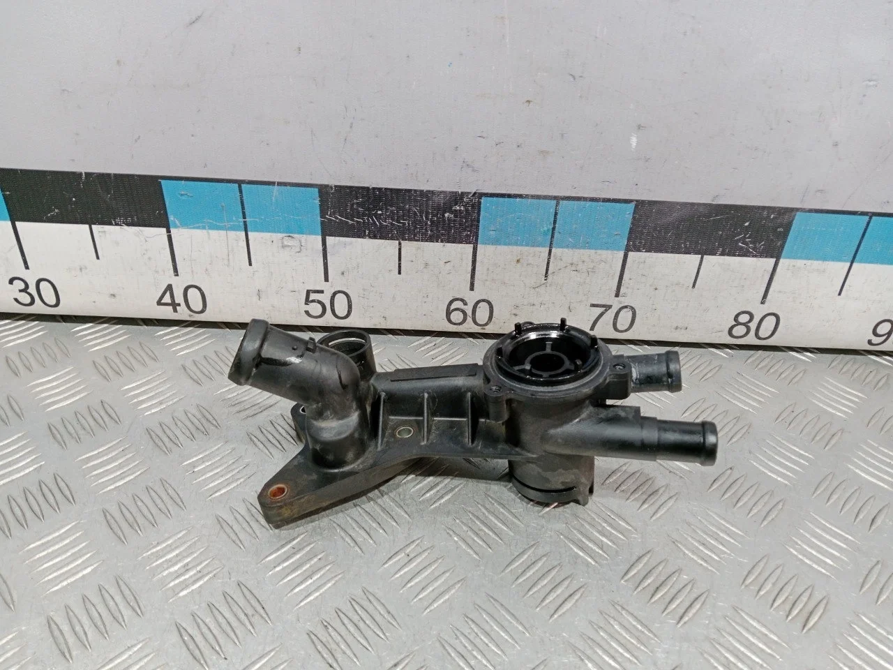 [Б/У] Корпус термостата Skoda - Только голый корпус [Код: 00611966 ]