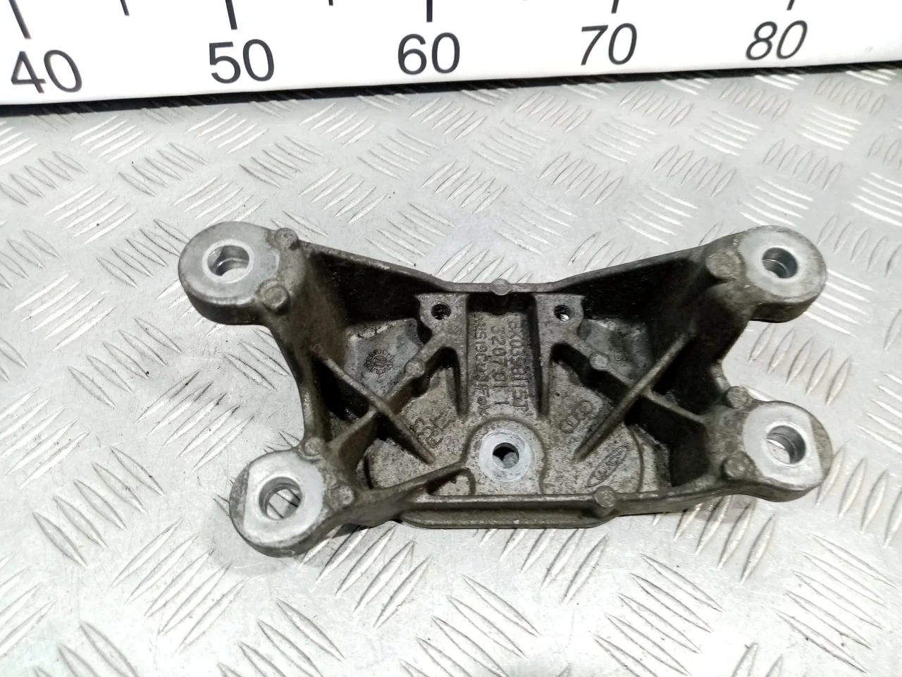 [Б/У] Кронштейн КПП [Код: 00613122 ]