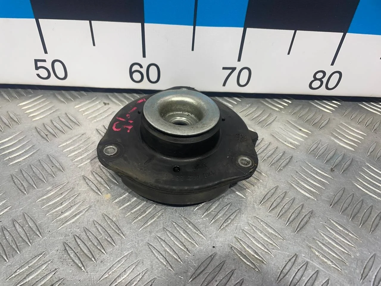 [Б/У] Опора амортизатора переднего VAG [Код: 00612523 ]