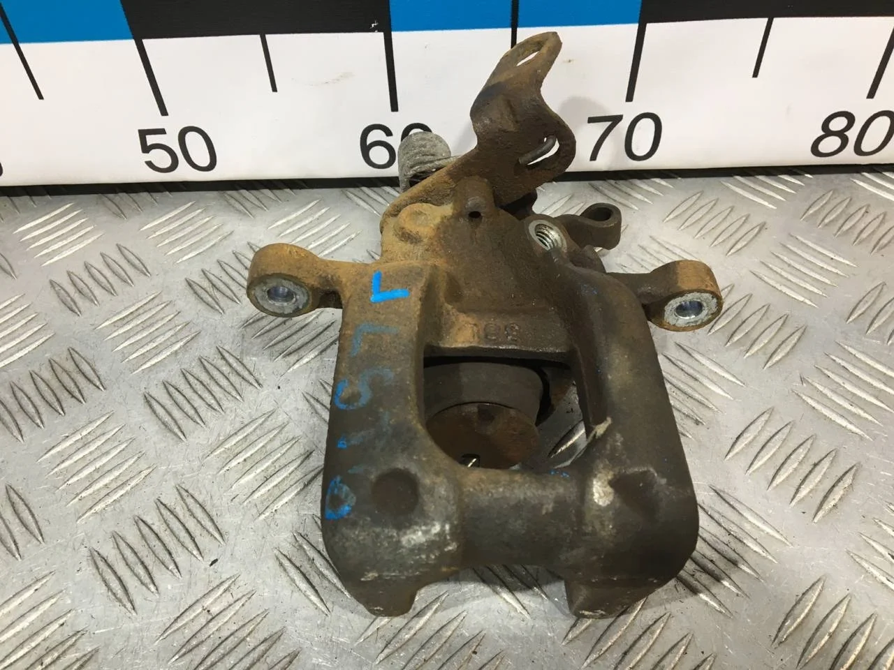 [Б/У] Суппорт тормозной задний левый [Код: 00613843 ]
