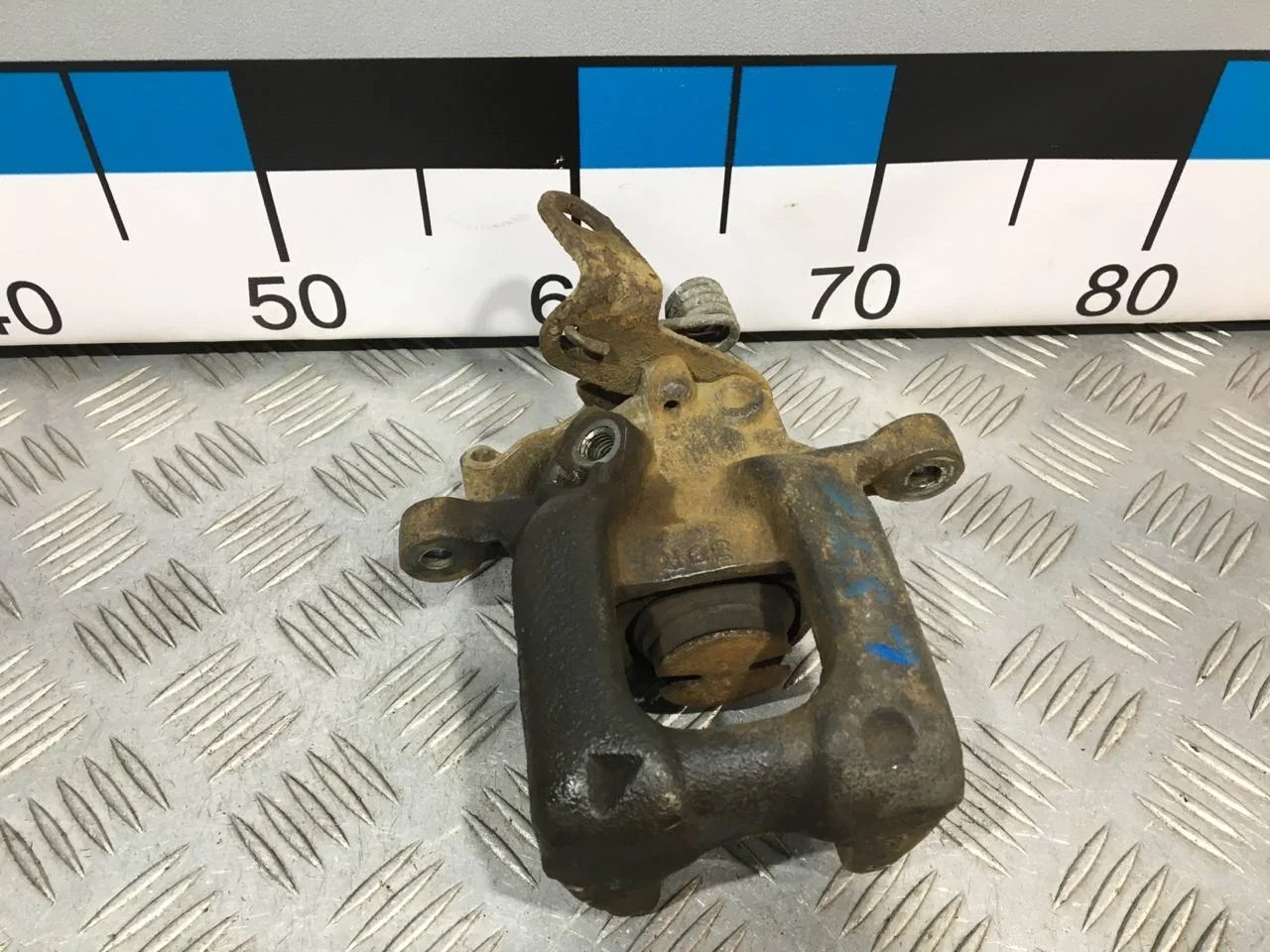 [Б/У] Суппорт тормозной задний правый Octavia [Код: 00613845 ]