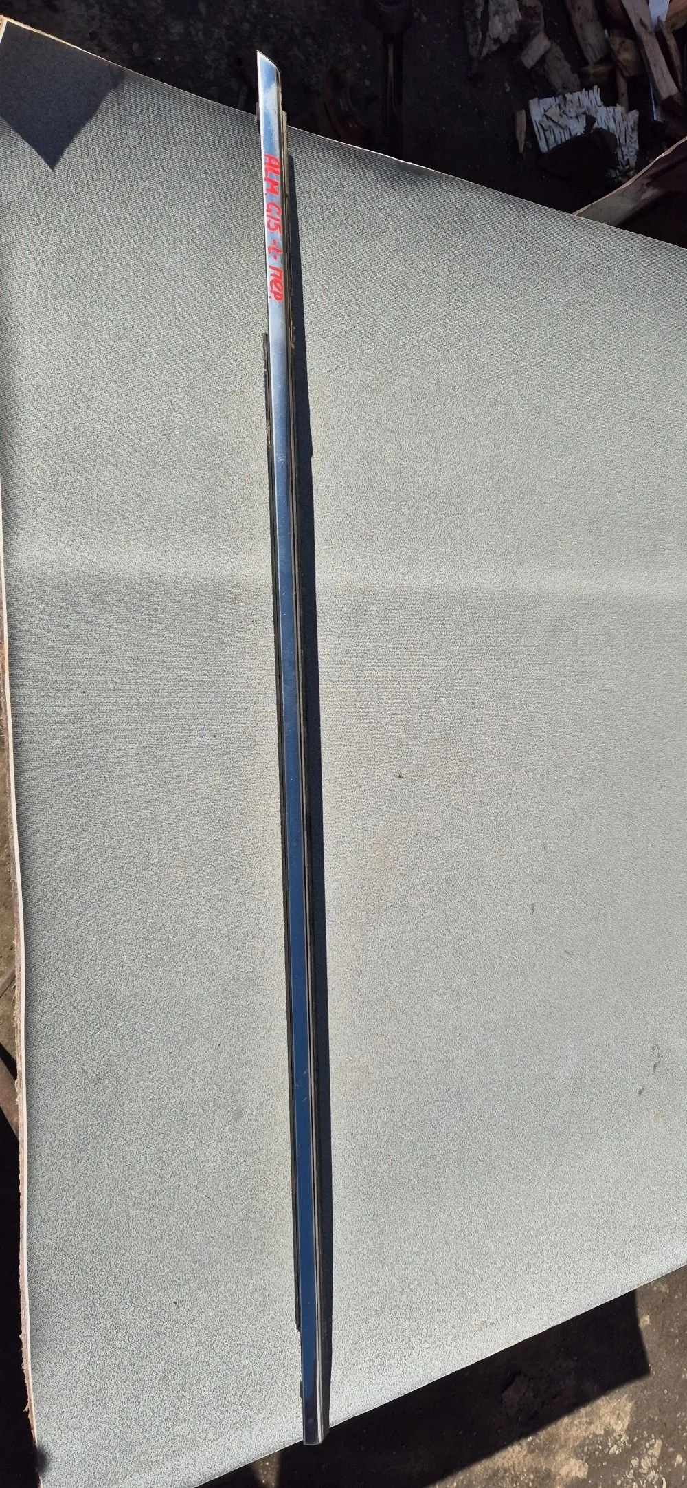 Накладка стекла переднего левого Nissan Almera G15