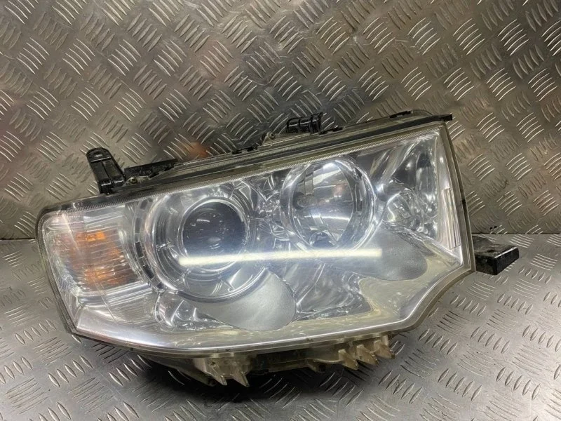 Фара правая Mitsubishi Pajero Sport Ii (2008-2017) 2011 5370B203 ВНЕДОРОЖНИК 2.5 D 4D56