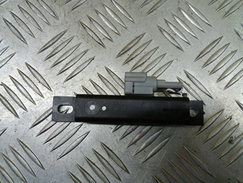 Антенна Nissan Pathfinder (R51M) 2004-2013 2010 285E589910 ВНЕДОРОЖНИК 2.5 D YD25DDTI