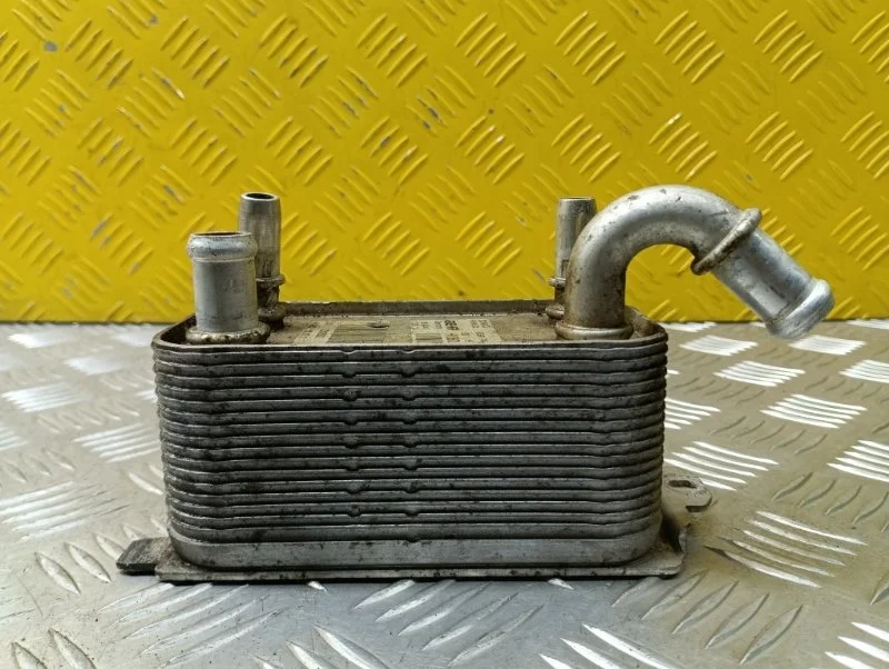 Радиатор масляный Land Rover Freelander Ii (2006-2014) 2011 6G917A095AD 2.2 D 224DT