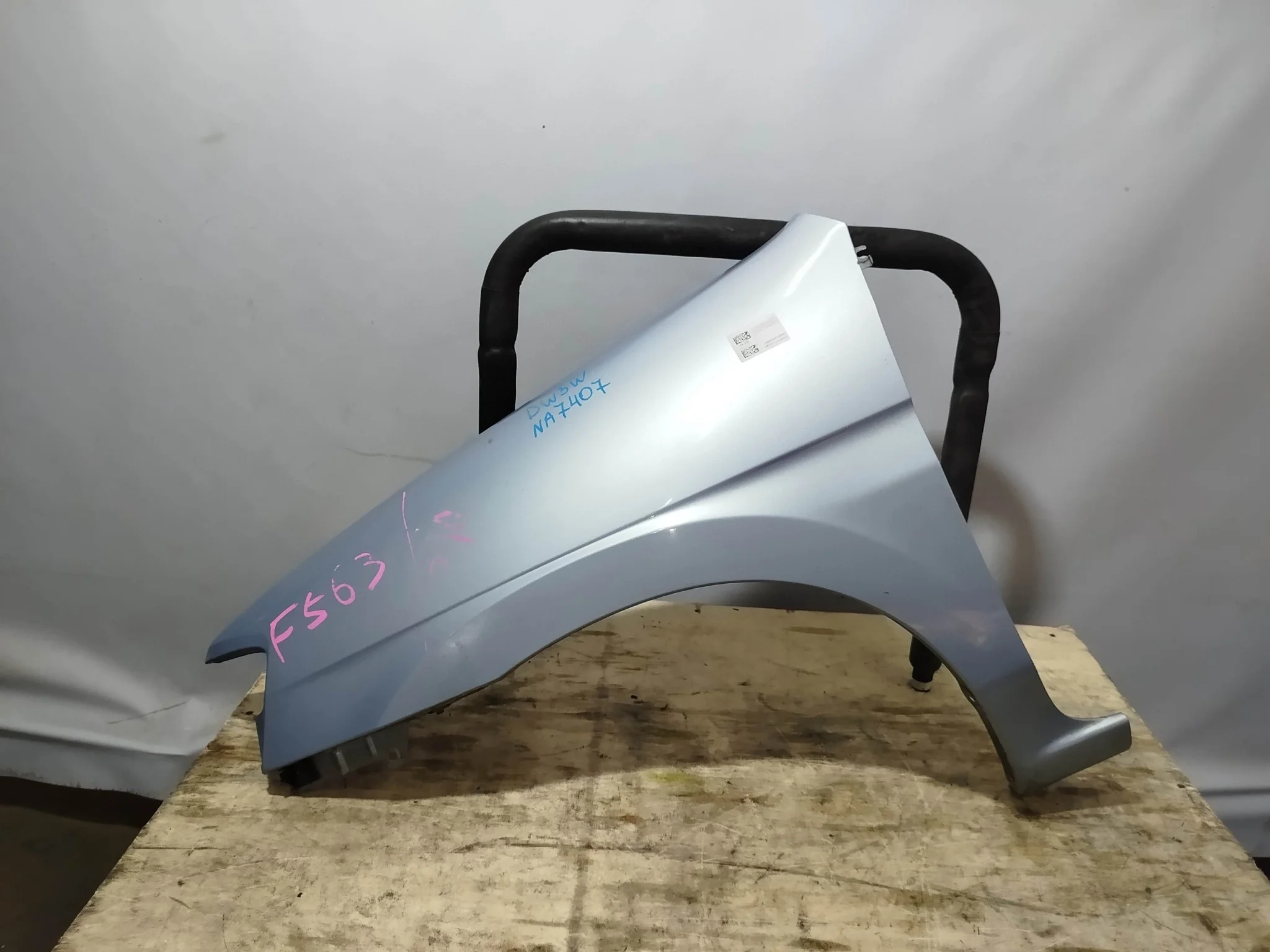 КРЫЛО MAZDA FORD D26752211B ПЕРЕД ЛЕВО голубой, 22L NA7407