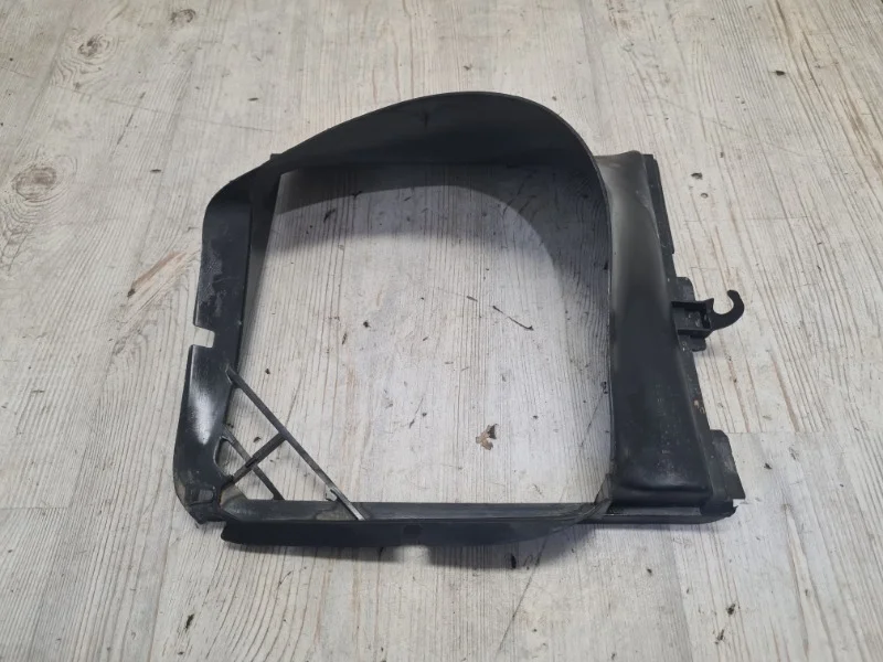 Воздуховод VW Touareg NF 2010 7P