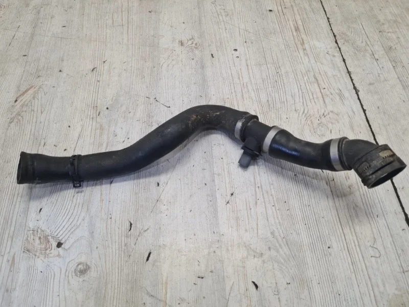 Шланг системы охлаждения VW Touareg NF 2010 7P