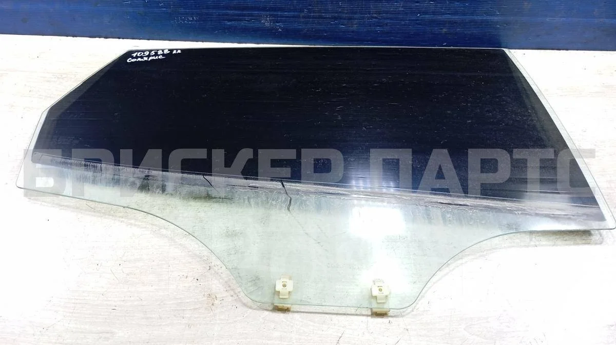 Стекло двери задней Хендай Солярис 1рестайлинг