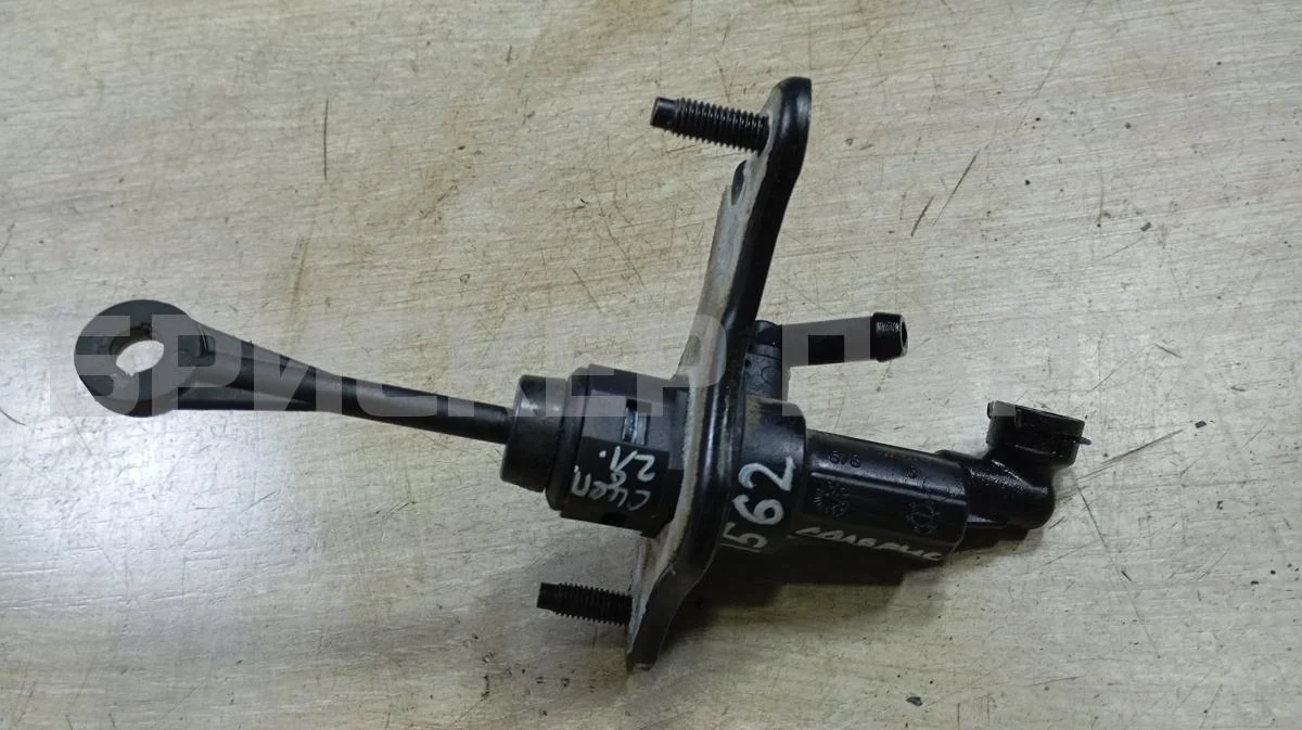 Цилиндр сцеп главный Хендай Солярис 1рестайлинг