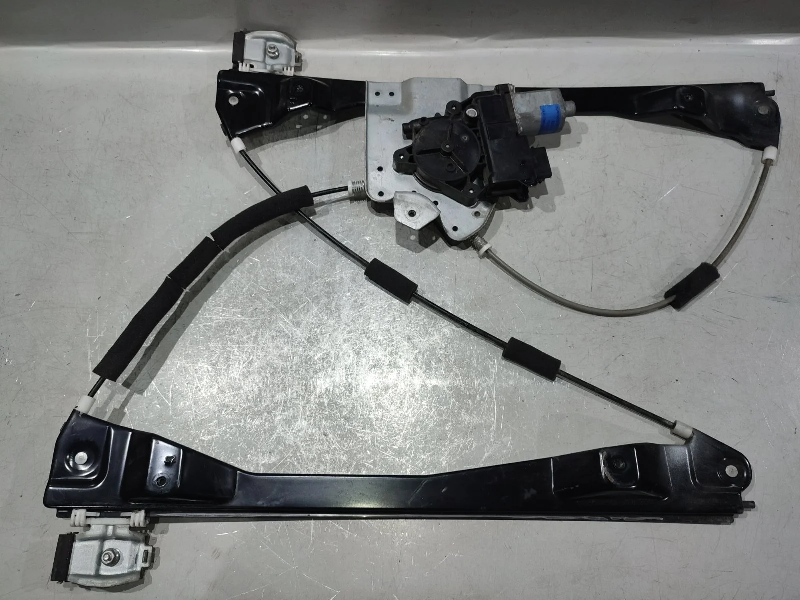 Стеклоподъемник SsangYong Kyron 2012 D130