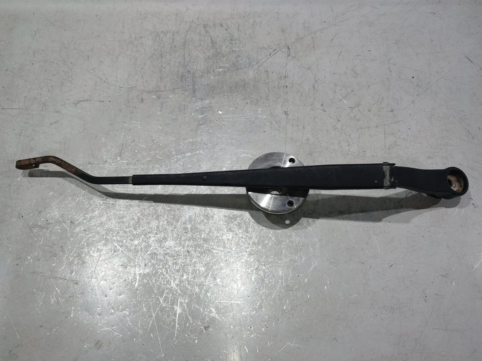 Поводок стеклоочистителя SsangYong Kyron 2012 D130