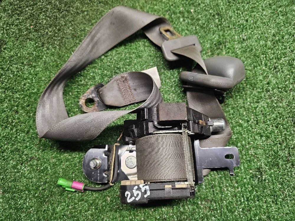 Ремень безопасности передний Chevrolet Lacetti