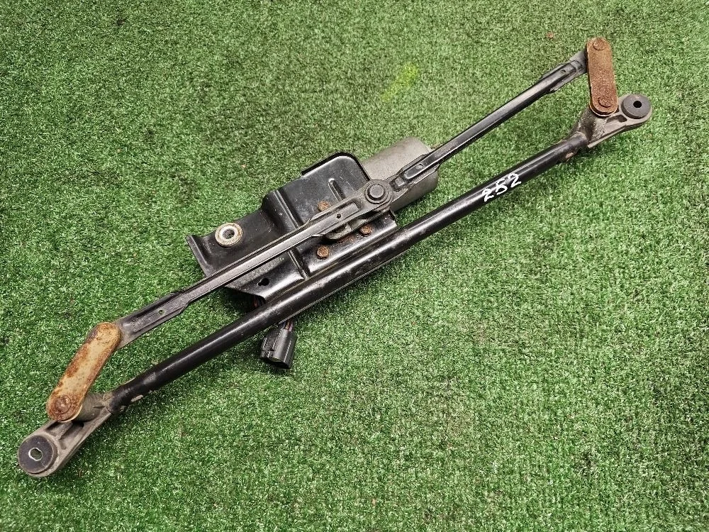 Трапеция стеклоочистителей Ssang Yong Kyron