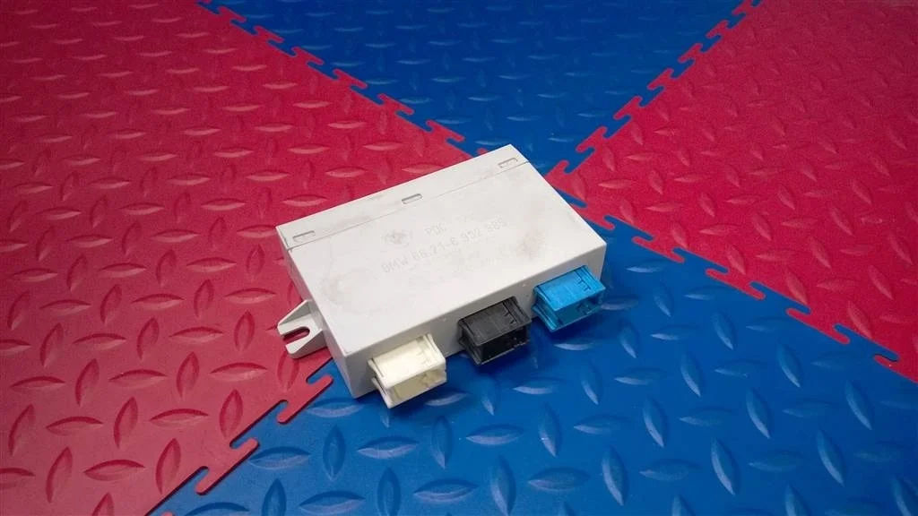 блок управления парктрониками BMW X5 E53  M54B30 231 лс 3.0i