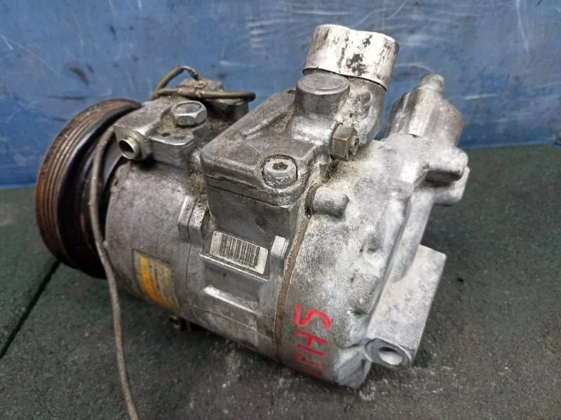 Компрессор кондиционера Volkswagen Passat B5 2001 8D0260805Q B5 1.6 ARM