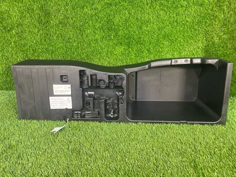 Полка аккумулятора BMW X6 M50dX 2013 51476981050 E71 N57D30C