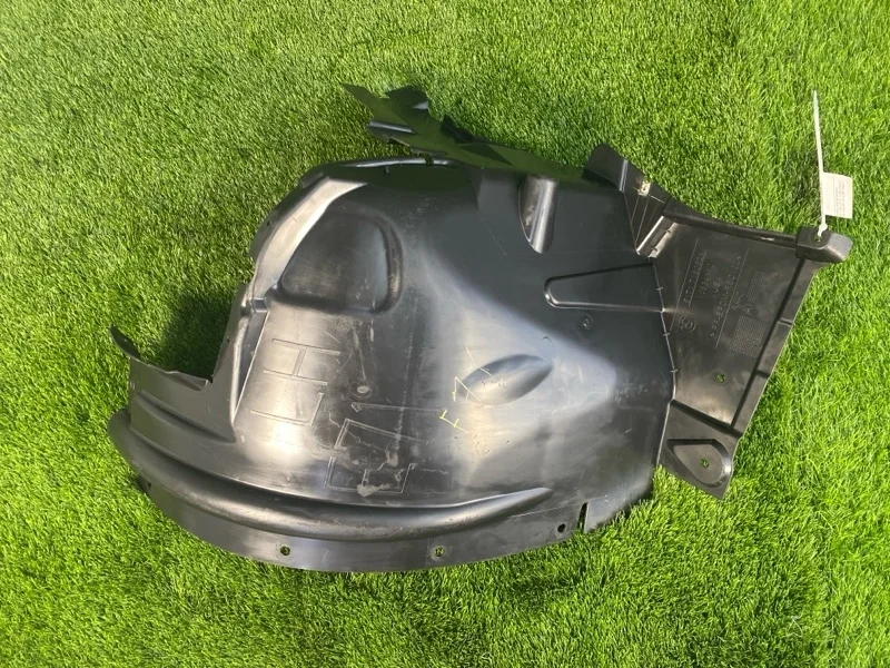 Подкрылок BMW X6 M50dX 2013 51717180621 E71 N57D30C, передний левый