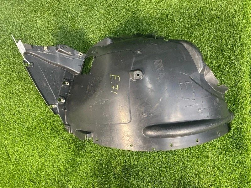 Подкрылок BMW X6 M50dX 2013 51717180619 E71 N57D30C, передний левый