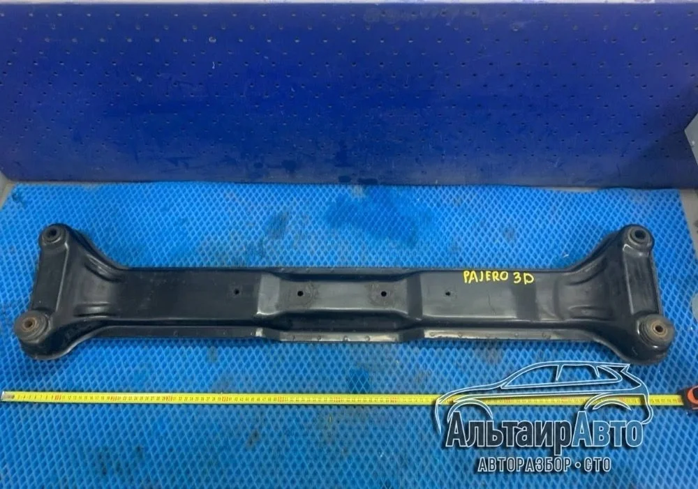 Траверса рамы поперечная Mitsubishi Pajero III рестайлинг (2002—2006) б.у