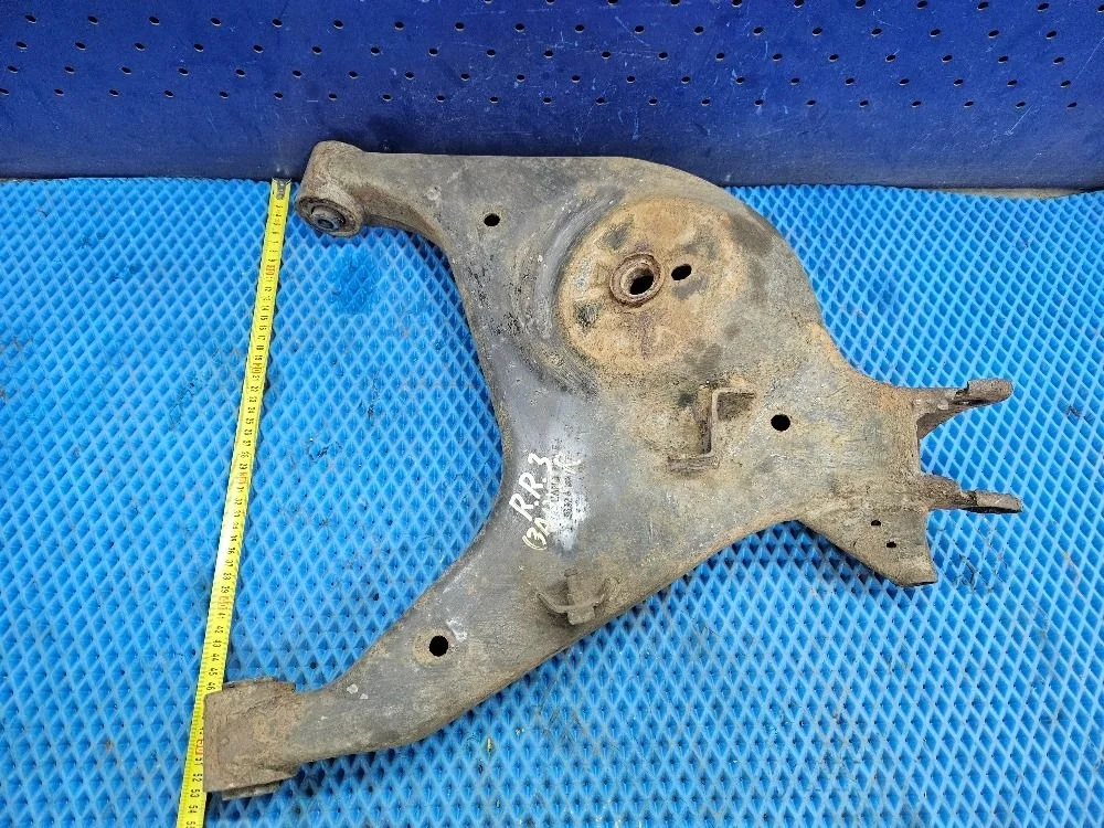 Рычаг задний нижний левый Land Rover Range Rover III рестайлинг (2005—2009) б.у