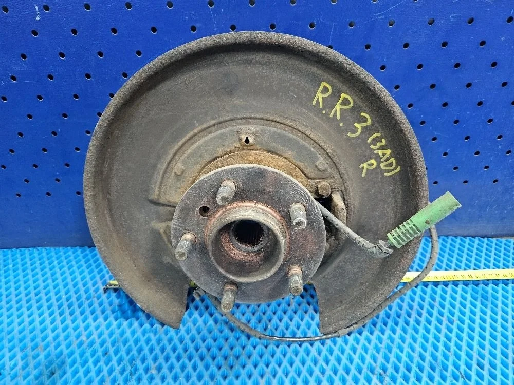 Кулак поворотный задний Land Rover Range Rover III рестайлинг (2005—2009) Land Rover Range Rover III рестайлинг (2005—2009) L322 LM RLH000060