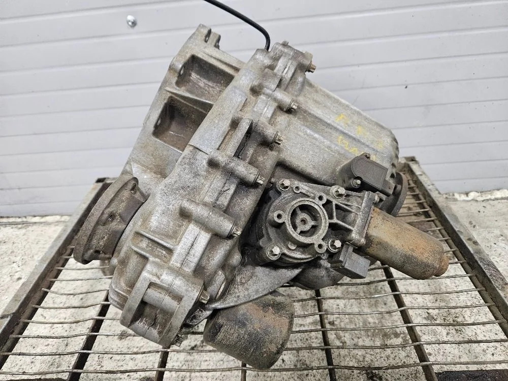 Коробка раздаточная Land Rover Range Rover III рестайлинг (2005—2009) Land Rover Range Rover III рестайлинг (2005—2009) L322 LM LR008206