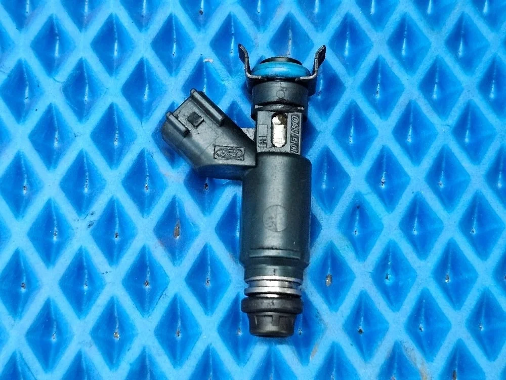 Форсунка топливная Land Rover Range Rover III рестайлинг (2005—2009) б.у