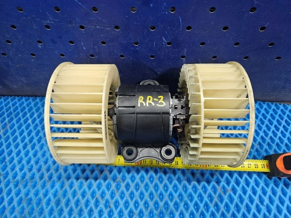 Моторчик отопителя Land Rover Range Rover III рестайлинг (2005—2009) Land Rover Range Rover III рестайлинг (2005—2009) L322 LM JNB 000060