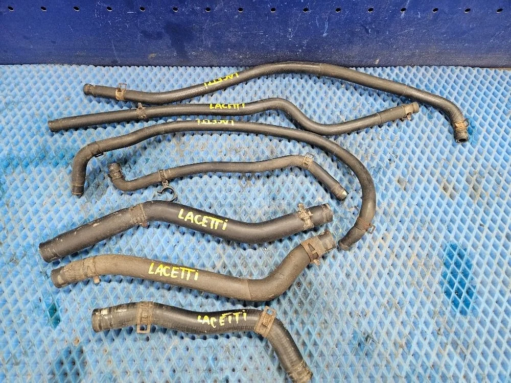 Патрубок системы охлаждения Chevrolet Lacetti I (2004—2013) б.у