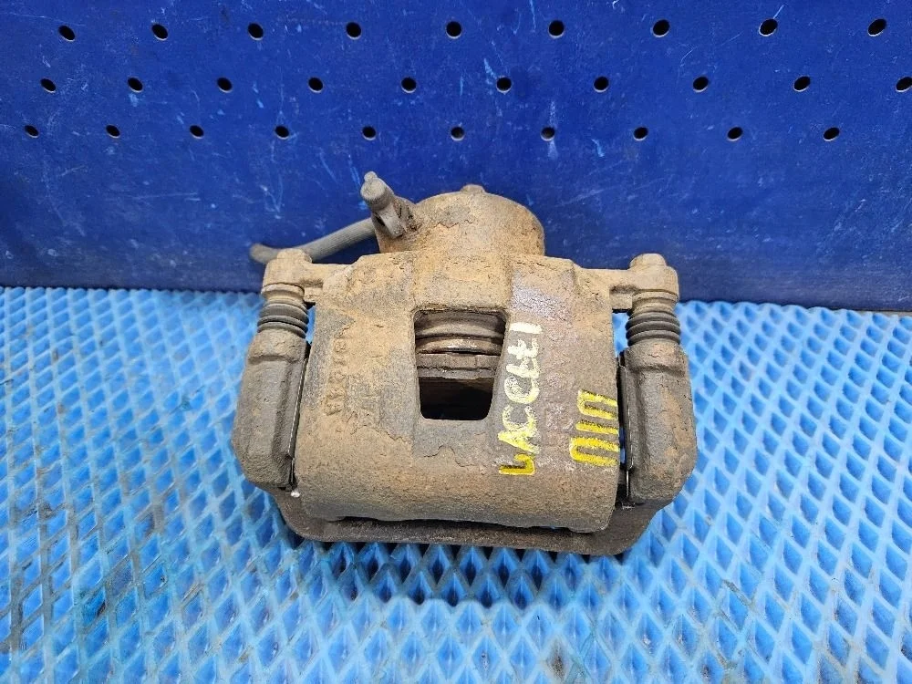 Суппорт тормозной передний правый Chevrolet Lacetti I (2004—2013) б.у