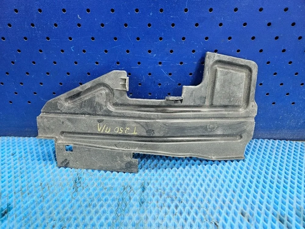 Дефлектор воздушный Toyota Avensis T250 рестайлинг (2006—2009) Toyota Avensis T250 рестайлинг (2006—2009) T250 T25 5329405030