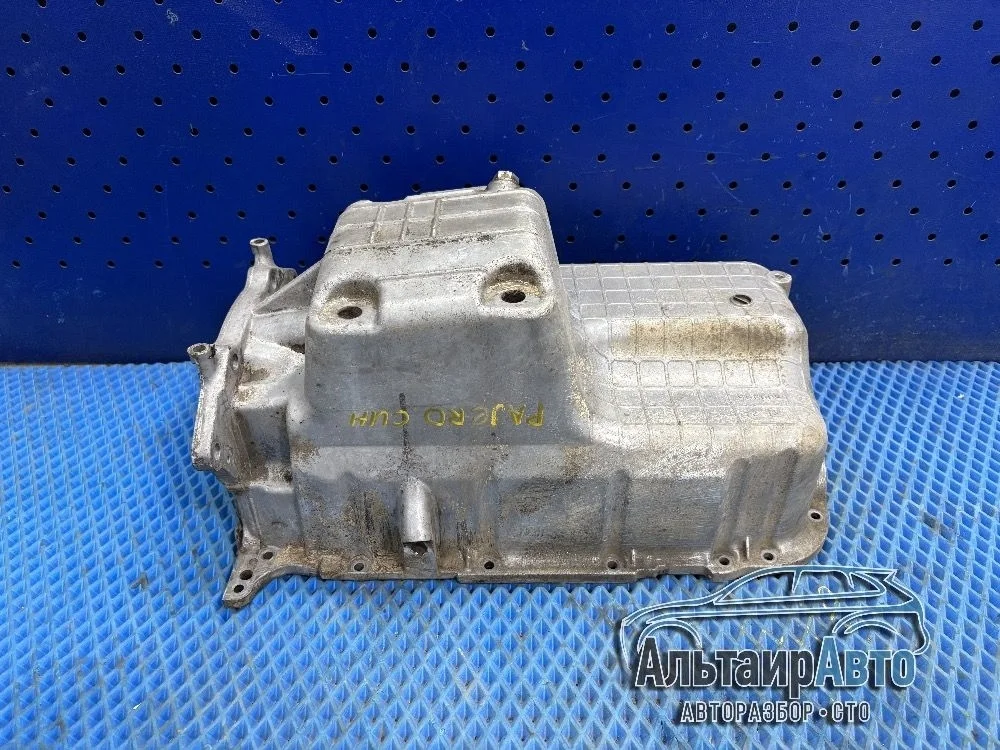 Поддон двигателя Mitsubishi Pajero IV (2006—2011) Mitsubishi Pajero IV (2006—2011) V98W MD374966