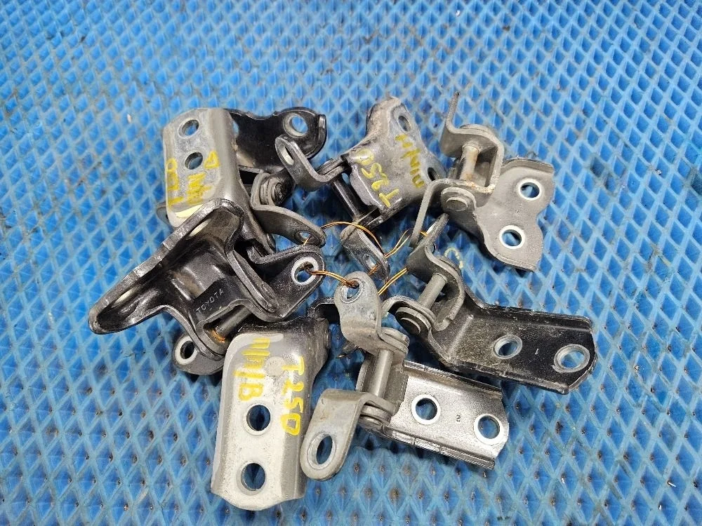 Петля двери Toyota Avensis T250 рестайлинг (2006—2009) Toyota Avensis T250 рестайлинг (2006—2009) T250 T25 6875005020